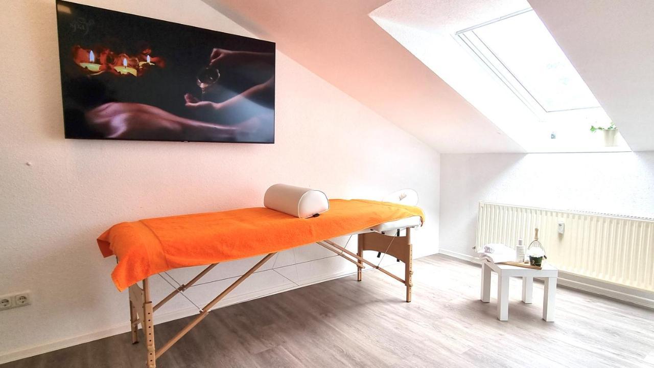 Wohnung: Beast. Bis 6 Personen, Klima, Massageliege, 3X Tv Cremlingen Buitenkant foto